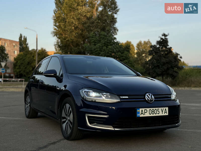 Хэтчбек Volkswagen e-Golf 2018 в Запорожье