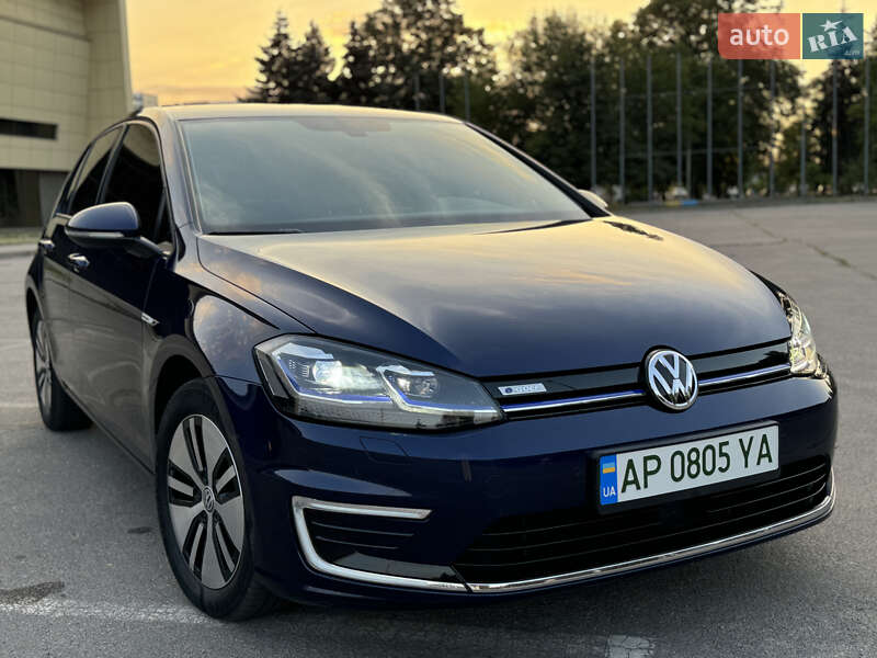 Хэтчбек Volkswagen e-Golf 2018 в Запорожье