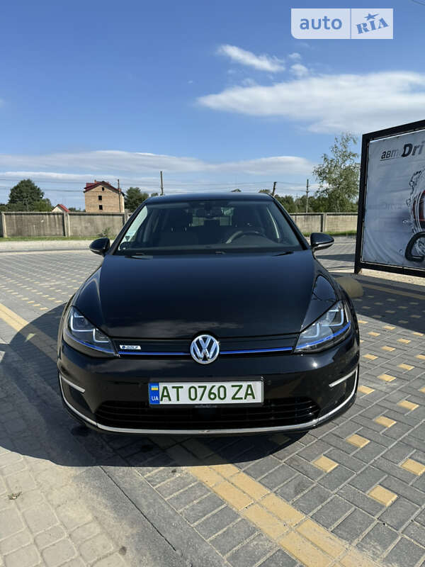 Хэтчбек Volkswagen e-Golf 2014 в Коломые