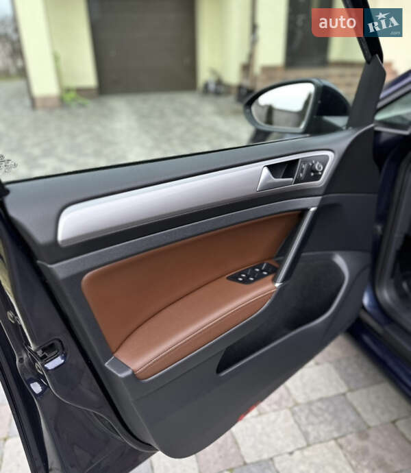 Хэтчбек Volkswagen e-Golf 2015 в Ивано-Франковске