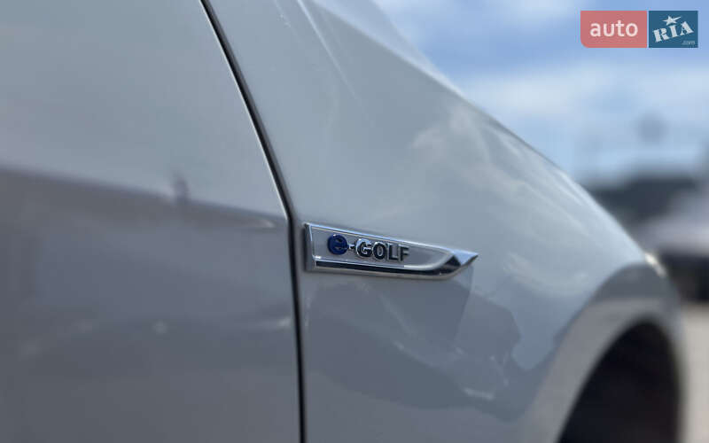 Хетчбек Volkswagen e-Golf 2017 в Мукачевому