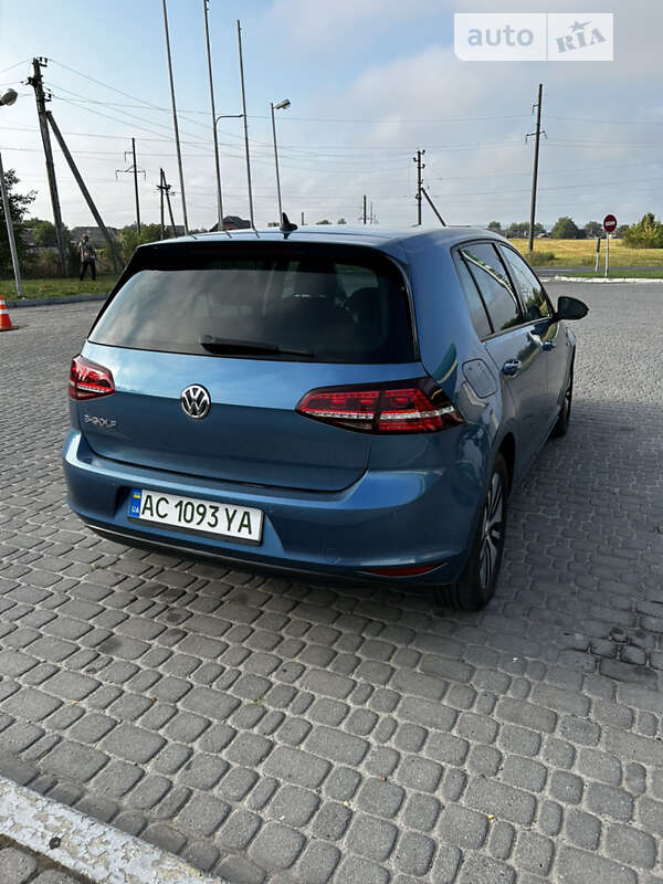 Хетчбек Volkswagen e-Golf 2015 в Володимирі
