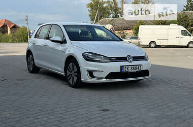 Хэтчбек Volkswagen e-Golf 2018 в Городке