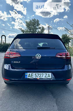 Хетчбек Volkswagen e-Golf 2016 в Кривому Розі