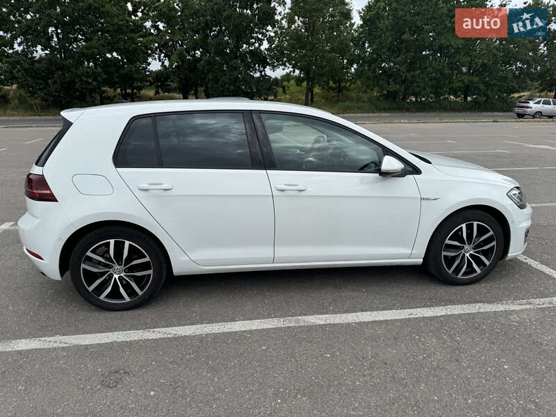 Хэтчбек Volkswagen e-Golf 2019 в Кропивницком