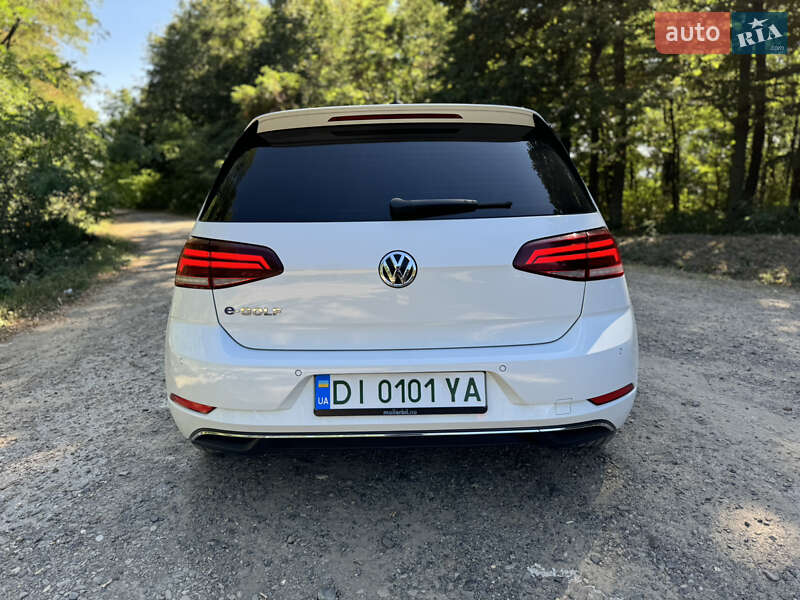 Хетчбек Volkswagen e-Golf 2019 в Чернівцях