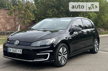 Хэтчбек Volkswagen e-Golf 2014 в Ровно