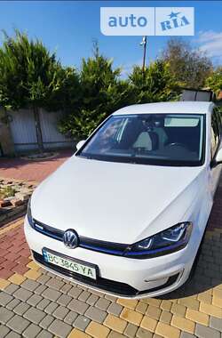 Хэтчбек Volkswagen e-Golf 2016 в Львове