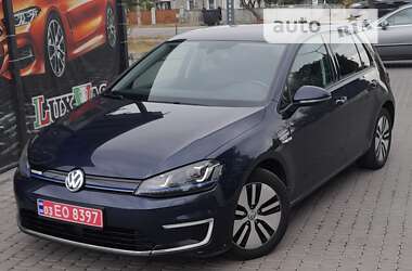 Хэтчбек Volkswagen e-Golf 2016 в Коростене