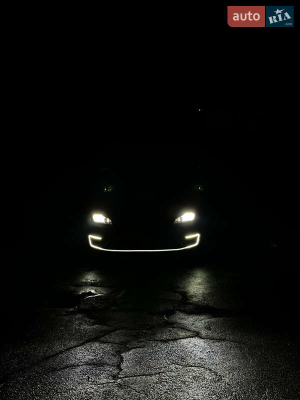 Хетчбек Volkswagen e-Golf 2015 в Києві фото 3 Хетчбек Volkswagen e-Golf 2015 в Києві