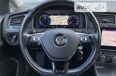 Хэтчбек Volkswagen e-Golf 2020 в Львове