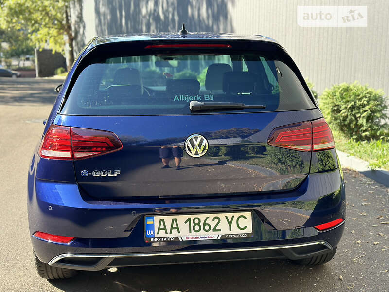 Хетчбек Volkswagen e-Golf 2017 в Києві