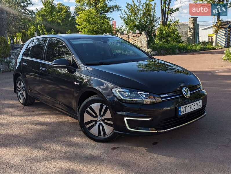 Хэтчбек Volkswagen e-Golf 2018 в Ивано-Франковске