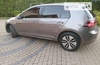 Хэтчбек Volkswagen e-Golf 2015 в Львове