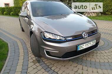 Хэтчбек Volkswagen e-Golf 2015 в Львове