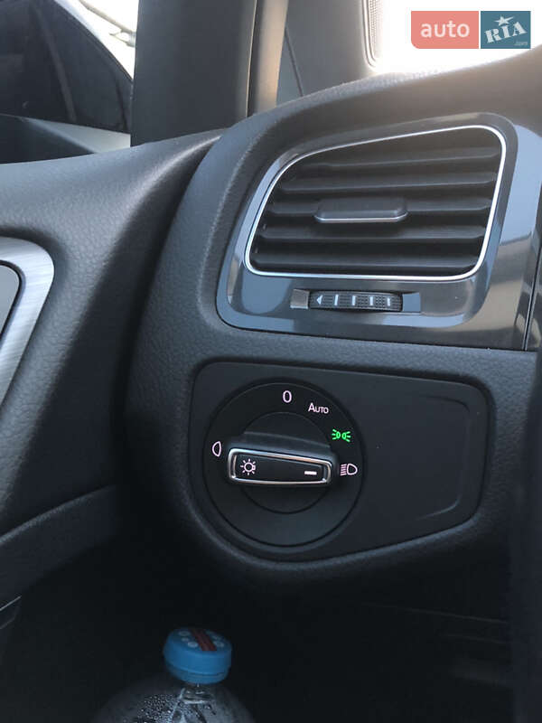 Хетчбек Volkswagen e-Golf 2018 в Мукачевому