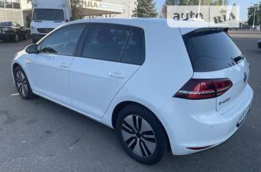 Хетчбек Volkswagen e-Golf 2016 в Києві