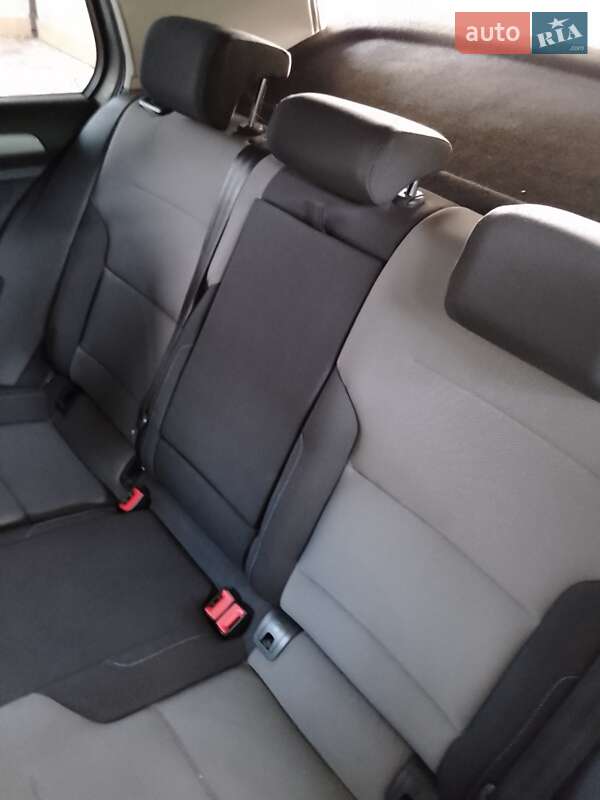 Хетчбек Volkswagen e-Golf 2014 в Києві