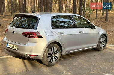 Хэтчбек Volkswagen e-Golf 2016 в 