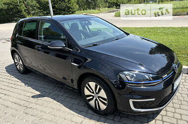 Хетчбек Volkswagen e-Golf 2015 в Львові