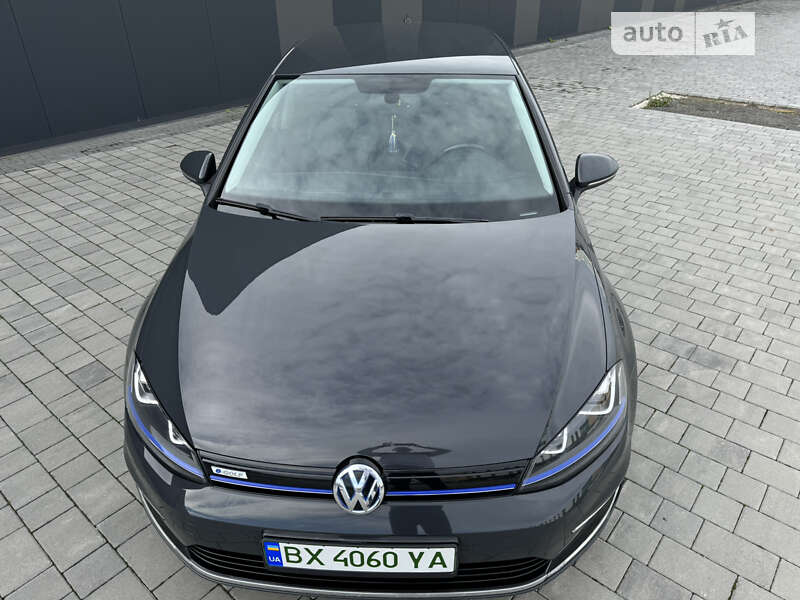 Хэтчбек Volkswagen e-Golf 2015 в Хмельницком