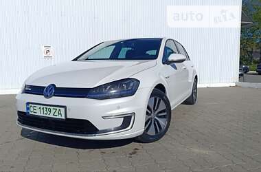 Хетчбек Volkswagen e-Golf 2015 в Чернівцях