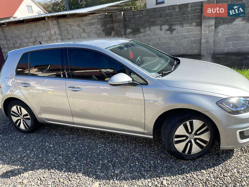 Хетчбек Volkswagen e-Golf 2018 в Тячеві