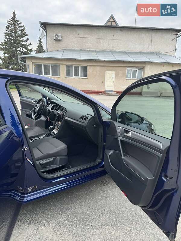 Хетчбек Volkswagen e-Golf 2020 в Івано-Франківську