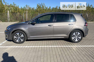 Хэтчбек Volkswagen e-Golf 2015 в Дубно