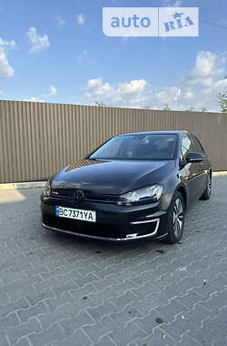 Хэтчбек Volkswagen e-Golf 2015 в Львове