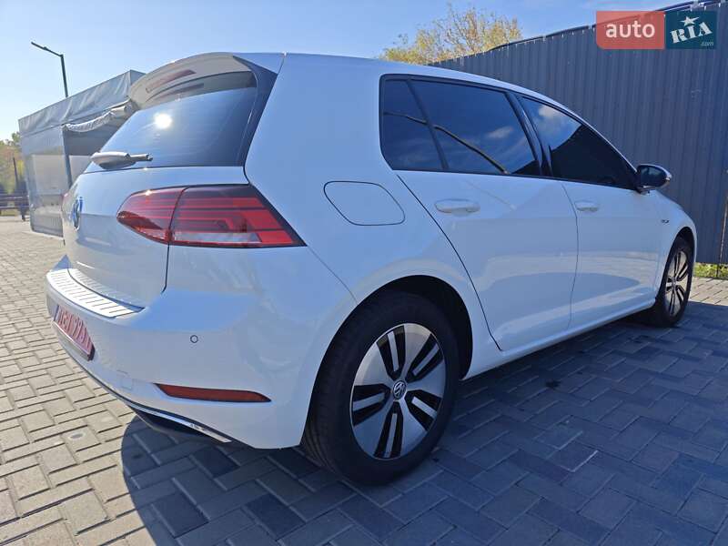 Хетчбек Volkswagen e-Golf 2017 в Полтаві