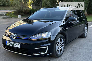 Хэтчбек Volkswagen e-Golf 2014 в Ровно