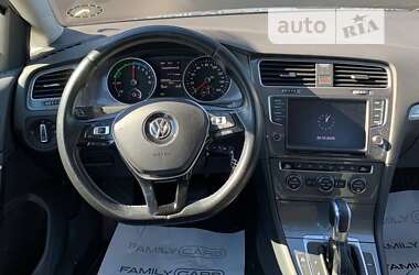 Хетчбек Volkswagen e-Golf 2015 в Одесі