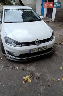 Хэтчбек Volkswagen e-Golf 2016 в Ахтырке