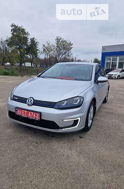 Хетчбек Volkswagen e-Golf 2015 в Кропивницькому