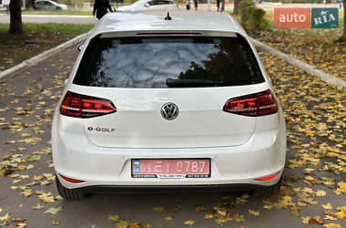 Хетчбек Volkswagen e-Golf 2015 в Рівному