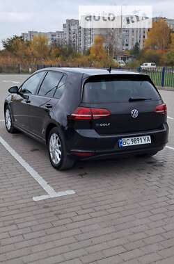 Хетчбек Volkswagen e-Golf 2016 в Дрогобичі