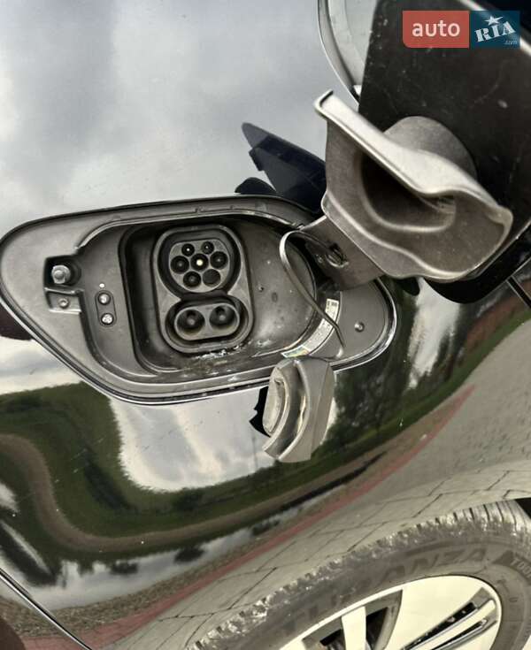 Хетчбек Volkswagen e-Golf 2018 в Івано-Франківську