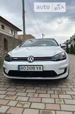 Хэтчбек Volkswagen e-Golf 2017 в Ужгороде