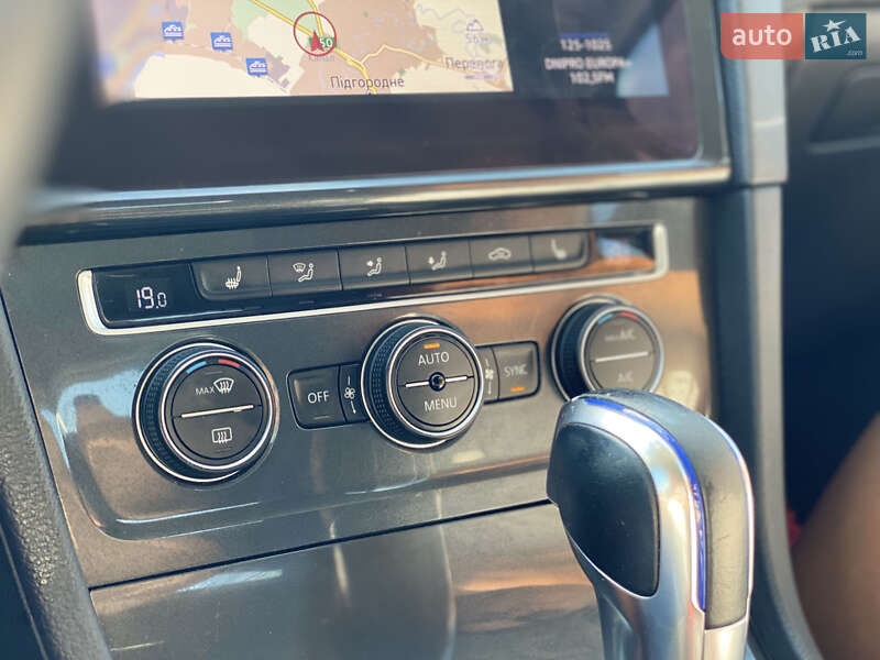 Хэтчбек Volkswagen e-Golf 2017 в Днепре фото 22 Хэтчбек Volkswagen e-Golf 2017 в Днепре