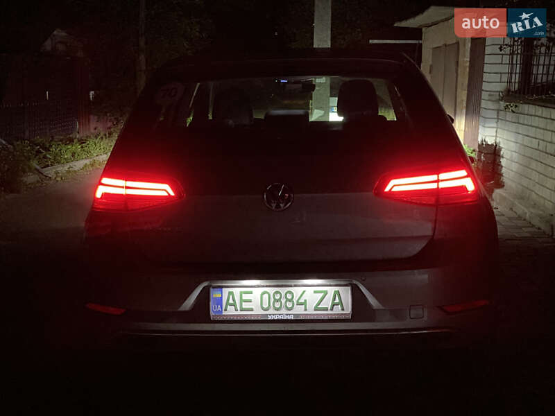 Хэтчбек Volkswagen e-Golf 2017 в Днепре фото 30 Хэтчбек Volkswagen e-Golf 2017 в Днепре