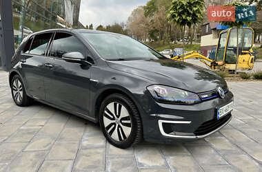 Хэтчбек Volkswagen e-Golf 2015 в Хмельницком