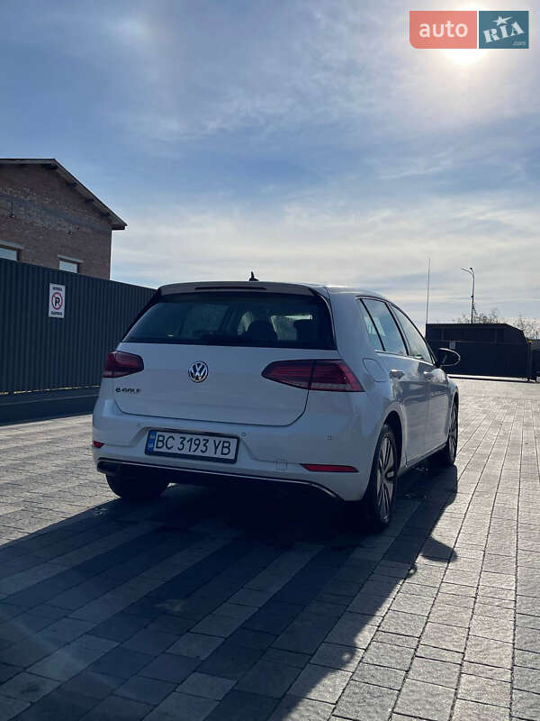Хетчбек Volkswagen e-Golf 2017 в Львові