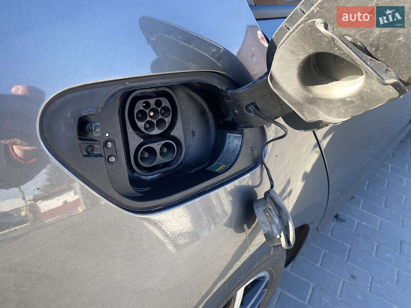 Хэтчбек Volkswagen e-Golf 2018 в Ровно