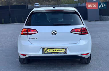 Хэтчбек Volkswagen e-Golf 2015 в 