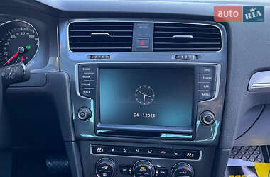 Хэтчбек Volkswagen e-Golf 2015 в 