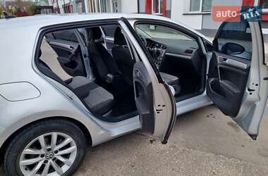 Хэтчбек Volkswagen e-Golf 2016 в 