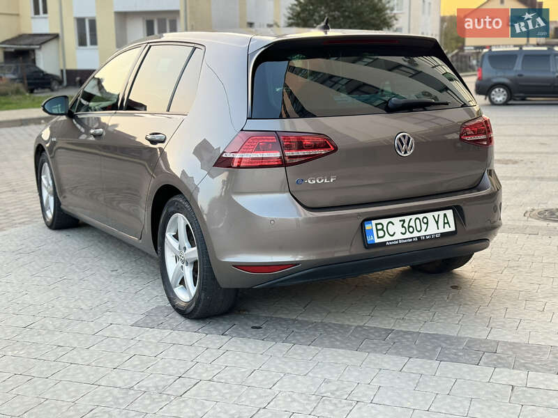 Хетчбек Volkswagen e-Golf 2015 в Сокалі