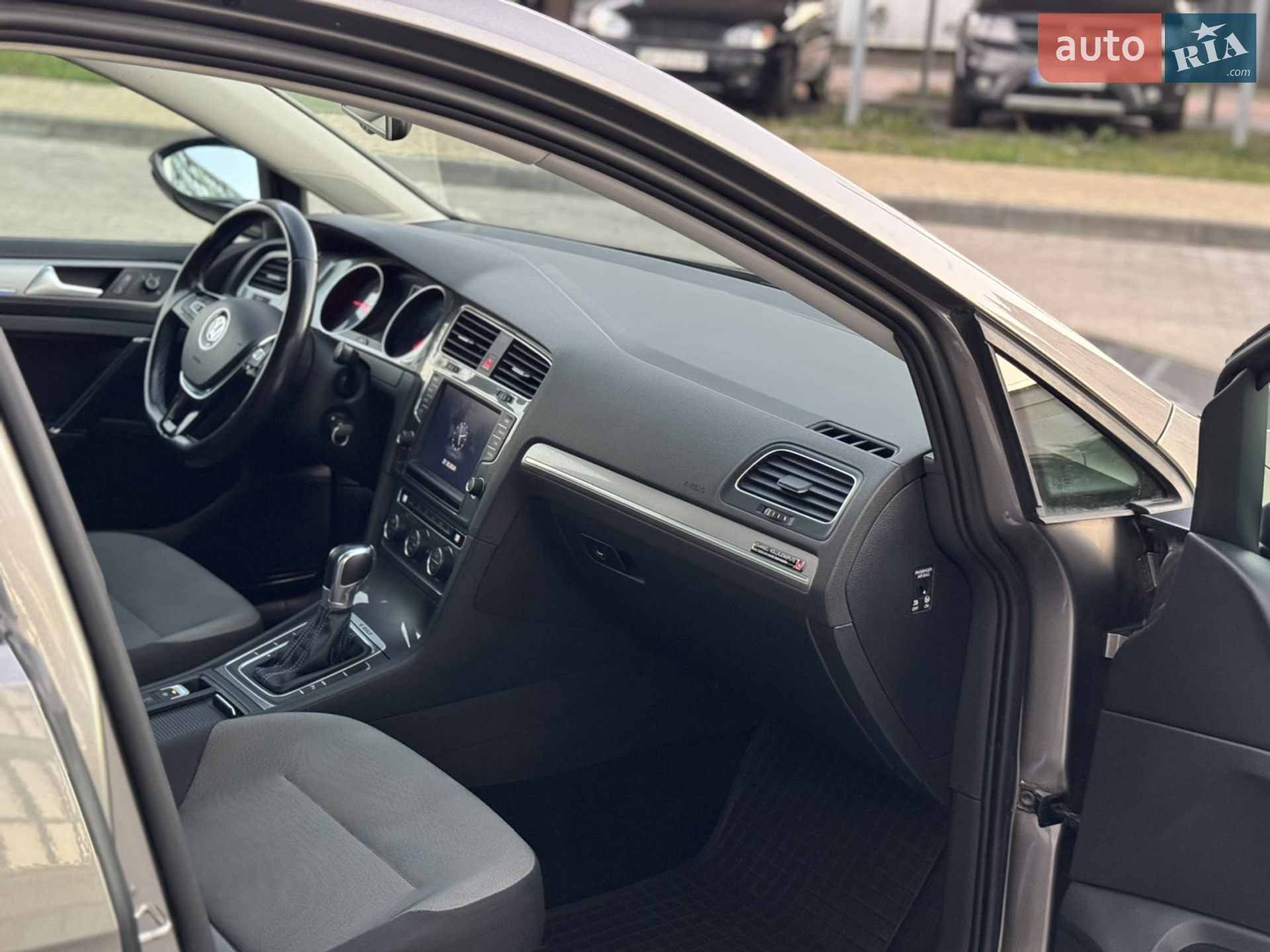 2015 Volkswagen Golf - мініатюра 40