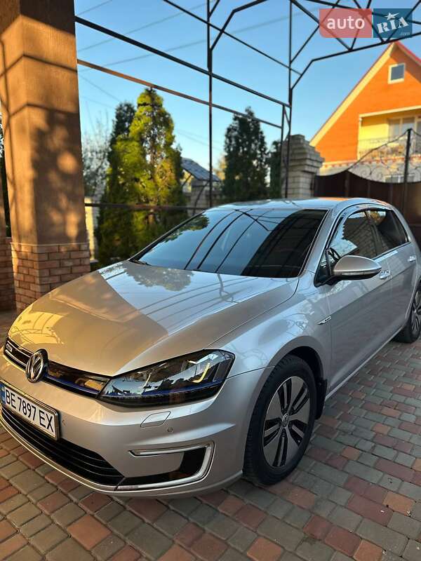 Хетчбек Volkswagen e-Golf 2016 в Миколаєві